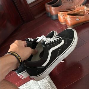 Vans black and white